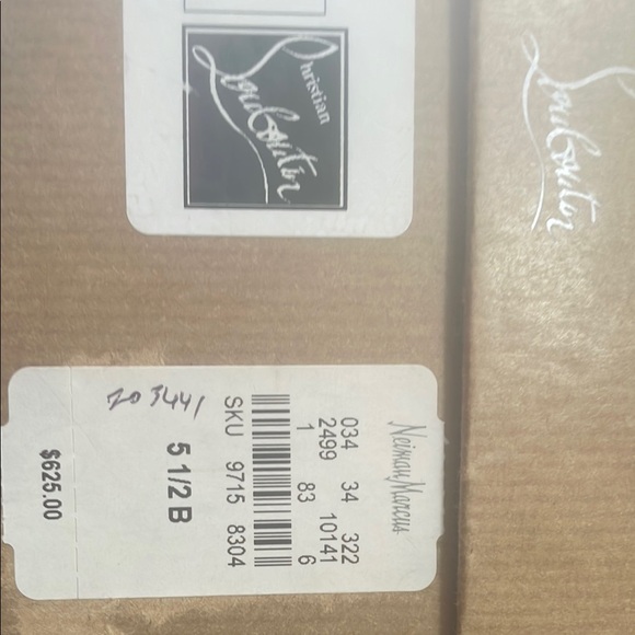 Christian Louboutin Black Heels Sophisticated Elegance - Picture 9 of 9